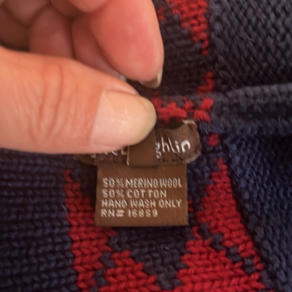 J McLaughlin winter hat - Picture 3 of 3